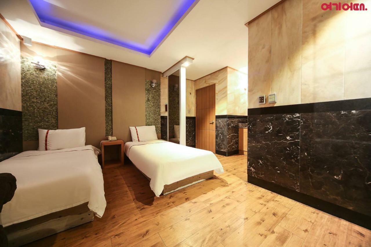 Signature Hotel Seoul Exteriör bild