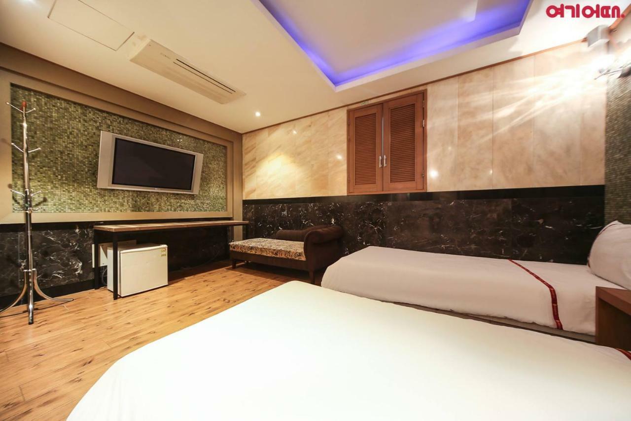 Signature Hotel Seoul Exteriör bild