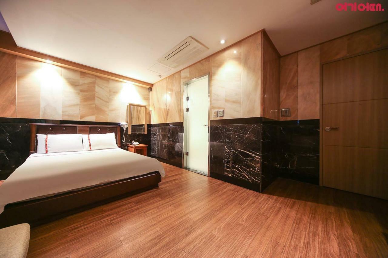 Signature Hotel Seoul Exteriör bild